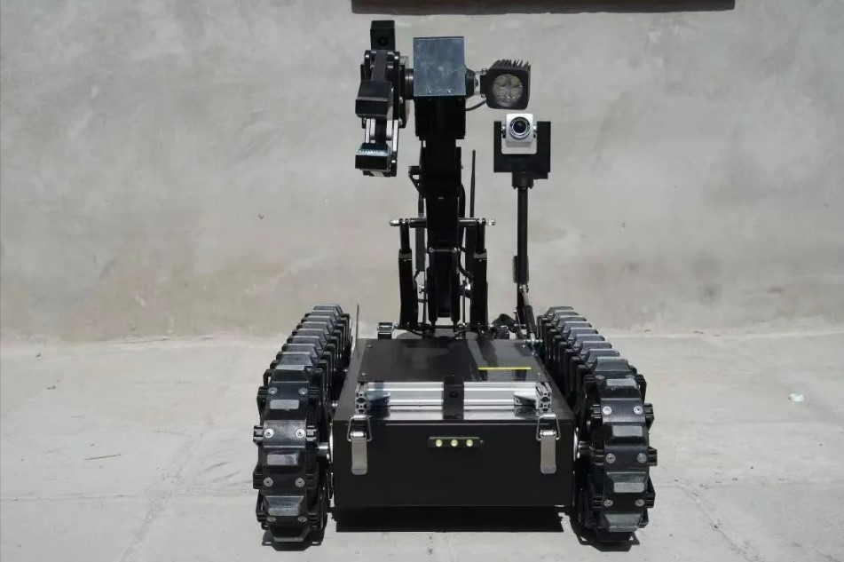 HW18 Chinese UGV (A)